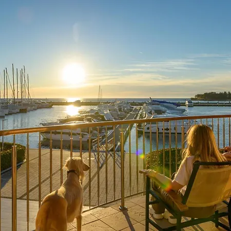 Boutique Nautica - & Wellness, Private Parking, Pet Friendly فندق 4*