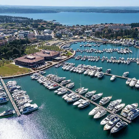 Boutique Nautica - & Wellness, Private Parking, Pet Friendly فندق Novigrad Istria