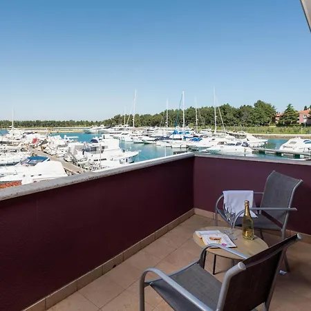 Boutique Nautica - & Wellness, Private Parking, Pet Friendly فندق 4*