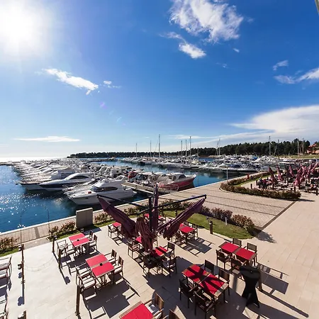 Boutique Nautica - & Wellness, Private Parking, Pet Friendly 4* Novigrad Istria