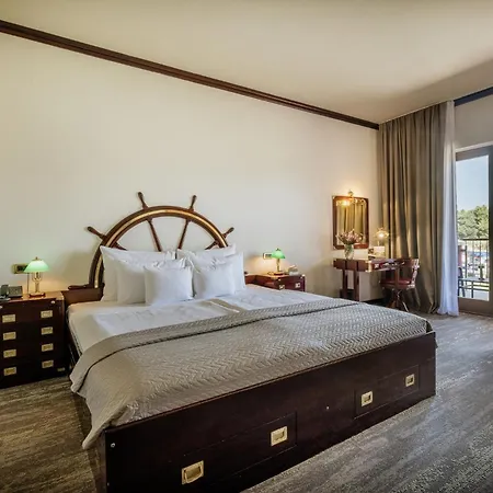 Boutique Nautica - & Wellness, Free Parking, Pet Friendly מלון 4*