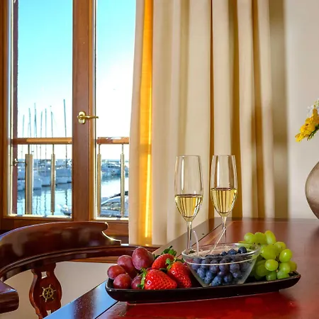 Ξενοδοχείο Boutique Nautica - & Wellness, Free Parking, Pet Friendly 4*