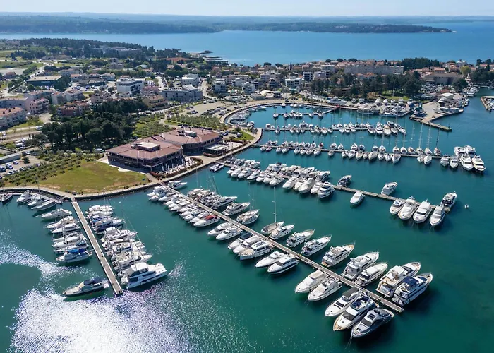 Boutique Nautica - & Wellness, Free Parking, Pet Friendly ホテル Novigrad Istria