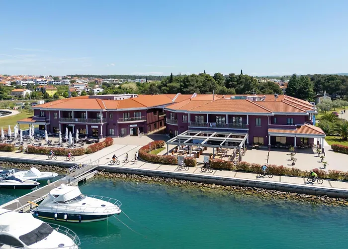 Boutique Nautica - & Wellness, Free Parking, Pet Friendly ホテル Novigrad Istria